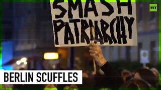 Feminists brawl with police at Berlin demo
