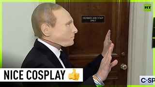 Putinface | Democrat Jared Moskowitz wears Putin mask in Congress