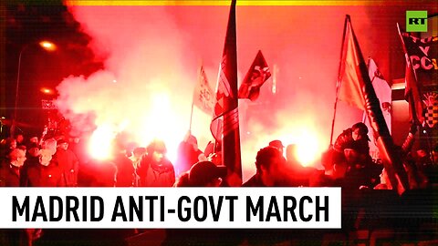 Fascist salutes fly at anti-government march in Madrid