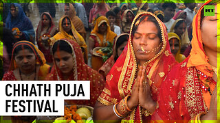 Thousands celebrate Chhath Puja in New Delhi