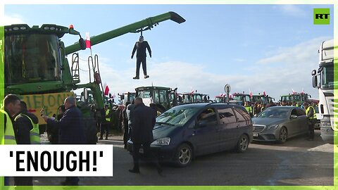 Polish farmers extend border blockade over pro-Ukraine trade practices