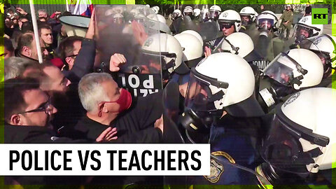 Clashes erupt at teachers’ rally for more funding in Greece