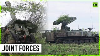 Russian artillery & air defense units perform joint combat operations