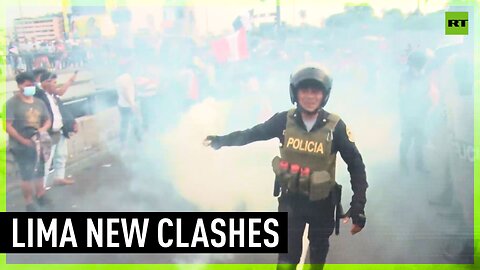 Scuffles break out in Lima as anti-government strikes continue