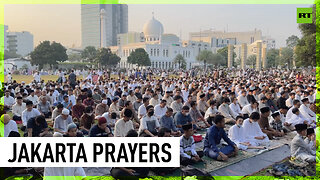 Thousands in Jakarta celebrate Eid al-Fitr with prayers