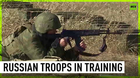 Russian troops undergo combat coordination training