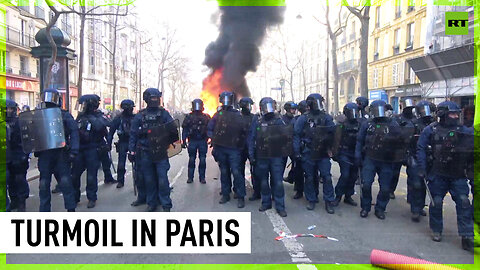 Paris pension-reform rally ends in chaos