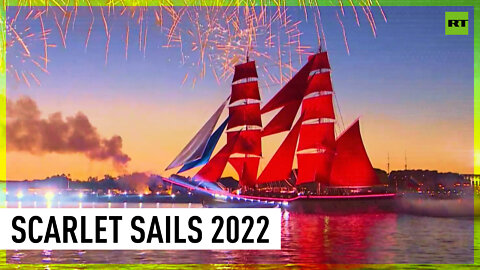‘Scarlet sails’ festival takes place in St. Petersburg
