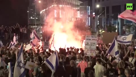 Protesters detained during anti-govt rally in Tel Aviv