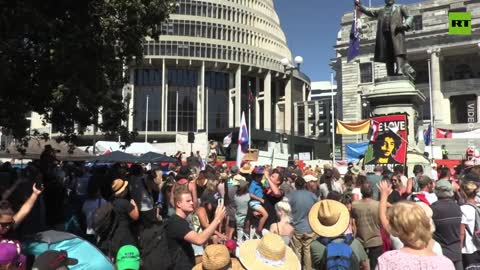 Truckers Protest Persists in New Zealand’s Wellington Despite Police Warning