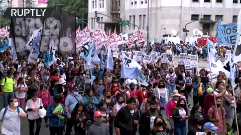Thousands rally against new coronavirus restrictions in Argentina's Buenos Aires