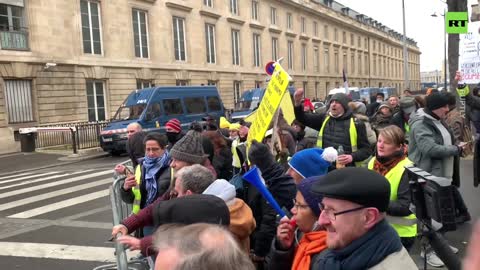 'We Want To Regain Our Freedom' | Anti-health-pass Protesters Clash With Paris Police