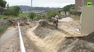 Heavy rain triggers deadly floods & mudslides across Japan