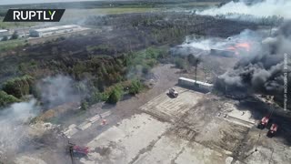 Huge blaze engulfs warehouse in Omsk, Russia