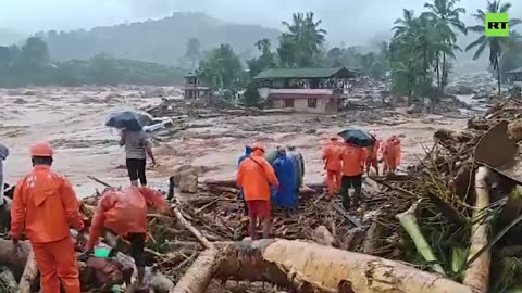 Hundreds feared trapped in deadly landslide in India