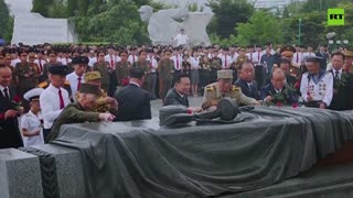 Kim visits cemetery to mark 71th anniversary of Korean War Armistice