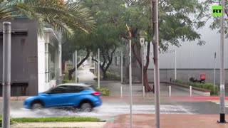 Heavy rains flood Dubai