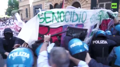 Clashes and tear gas: Violence erupts during pro-Palestine rally in Rome