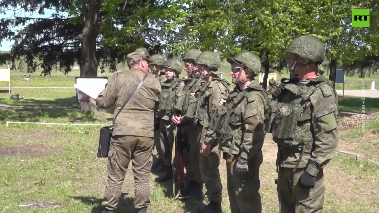 Russian Training Russian minister of defense inspects soldiers’ combat training