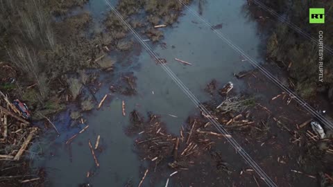 Mudslide COLLAPSES Canadian roads amid torrential rains