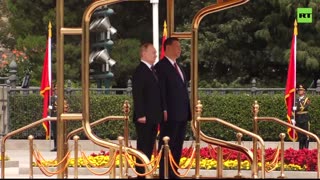 Putin meets with Xi | Russian president receives warm welcome in Beijing