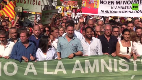 Massive rally in Barcelona against amnesty of imprisoned Catalan politicians