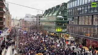 Stockholm flooded with protesters decrying COVID restrictions