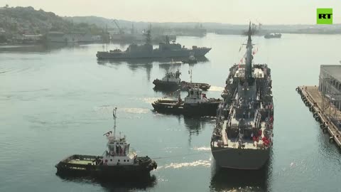 Ships of the Russian Baltic Fleet dock in Cuba