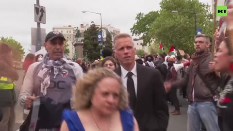 Pro-Palestinian protesters ‘shame’ guests arriving for White House correspondents’ dinner