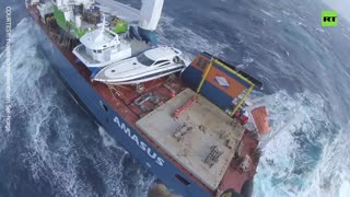 Dutch tanker in danger off the coast of Norway