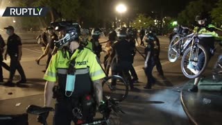 Scuffles erupt as police enforce curfew in Washington Square Park, New York