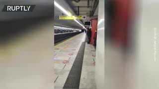 Earthquake terrifies metro commuters in Mexico City