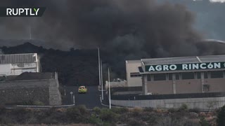 Lava from La Palma’s Cumbre Vieja hits properties, causing fires