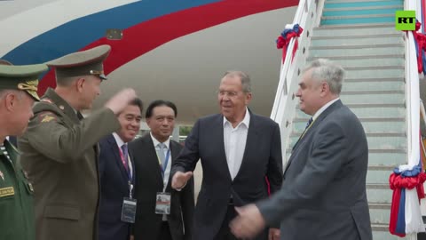 Lavrov arrives in Laos