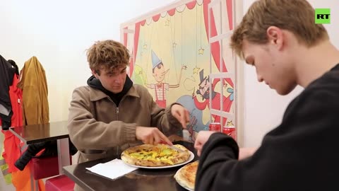 Traditional Italian dish gets CRICKETS as topping option