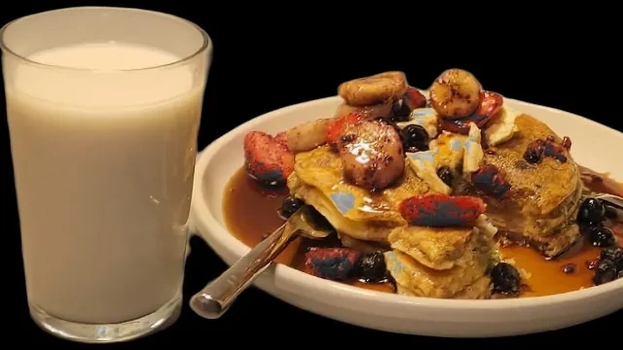 Forgotten Breakfast What happens when you leave breakfast out... for 50 days?Time Lapse Experiment