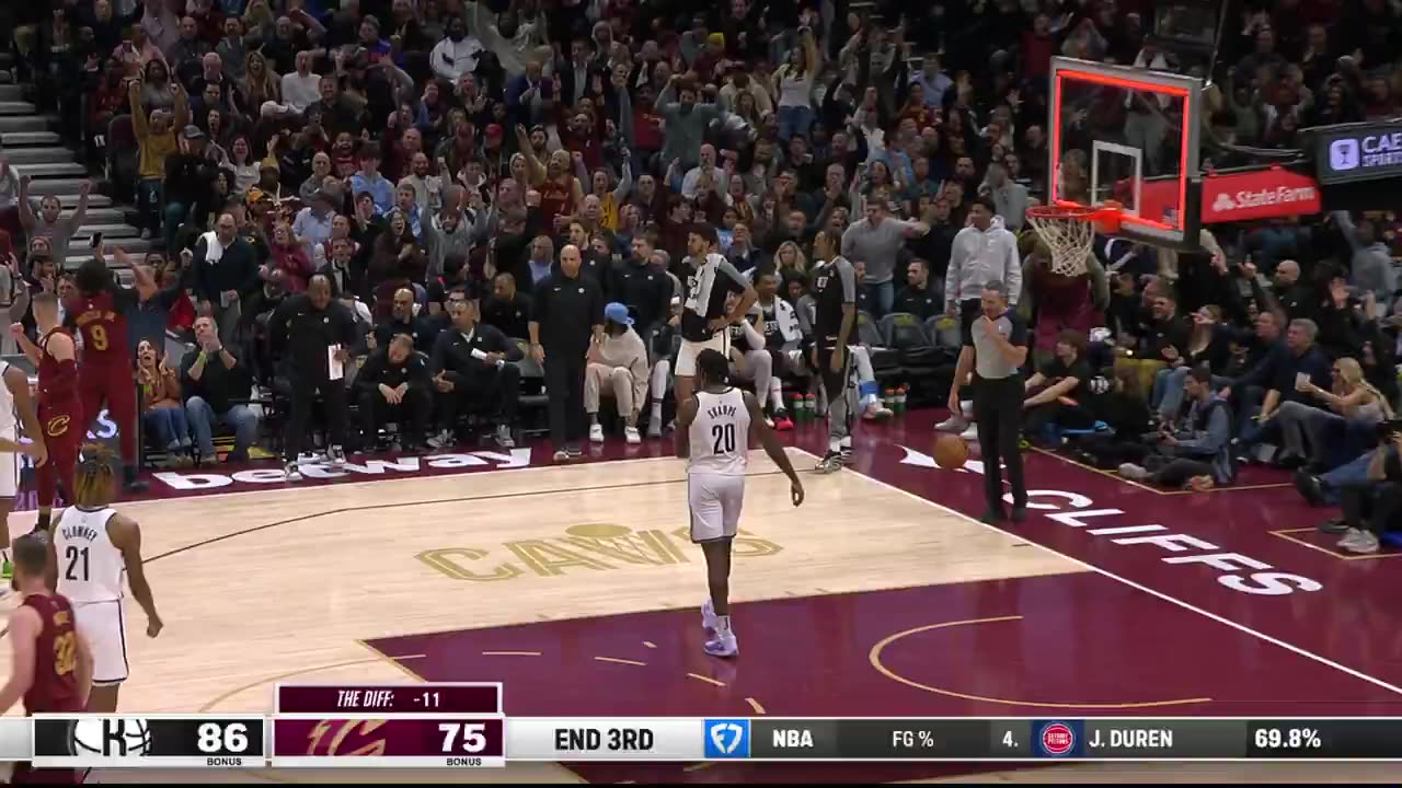 NBA - CRAIG PORTER JR. RIDICULOUS SHOT ๐คฏ๐คฏ FROM BEYOND HALFCOURT TO END THE 3Q!!!
