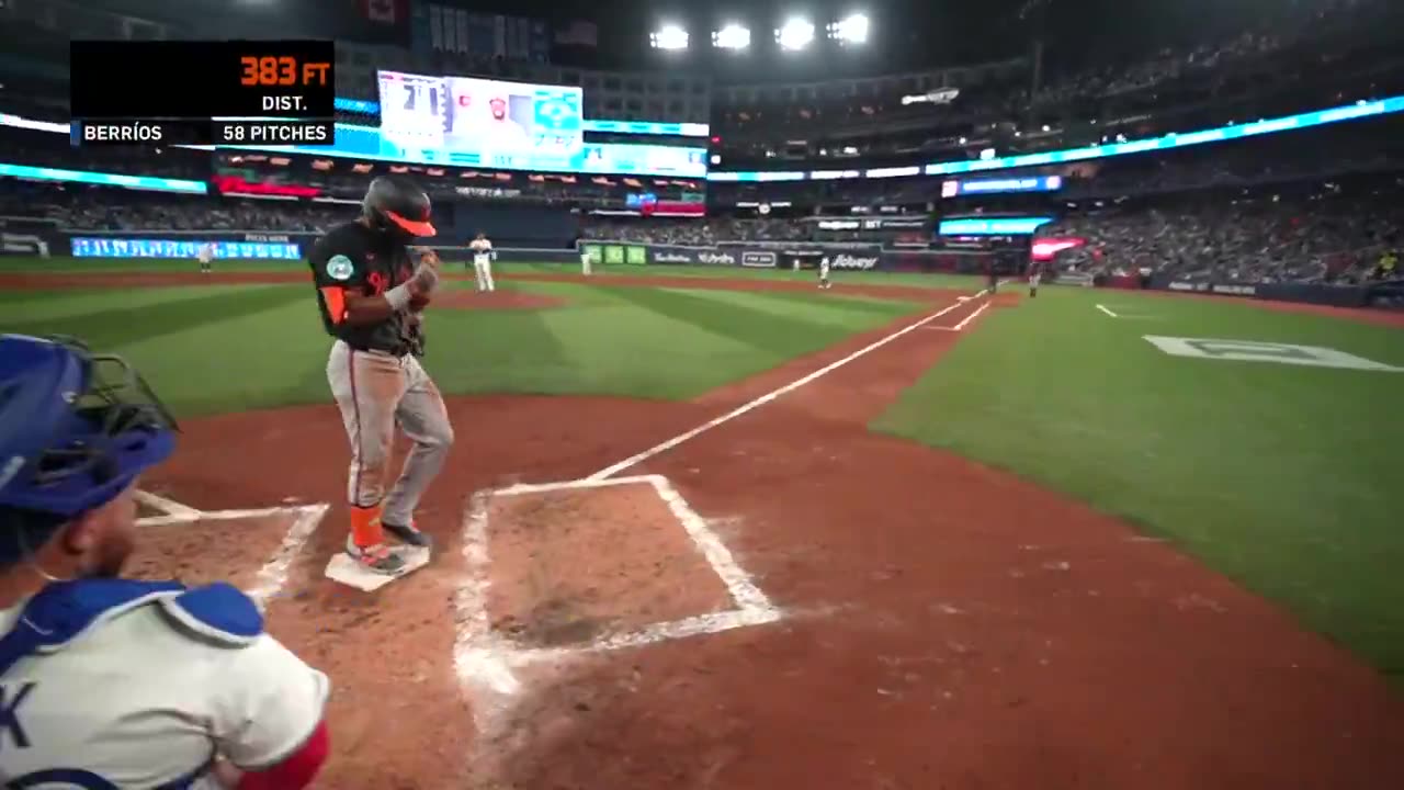 MLB - An #OpeningDay blast for Cedric Mullins ๐ช