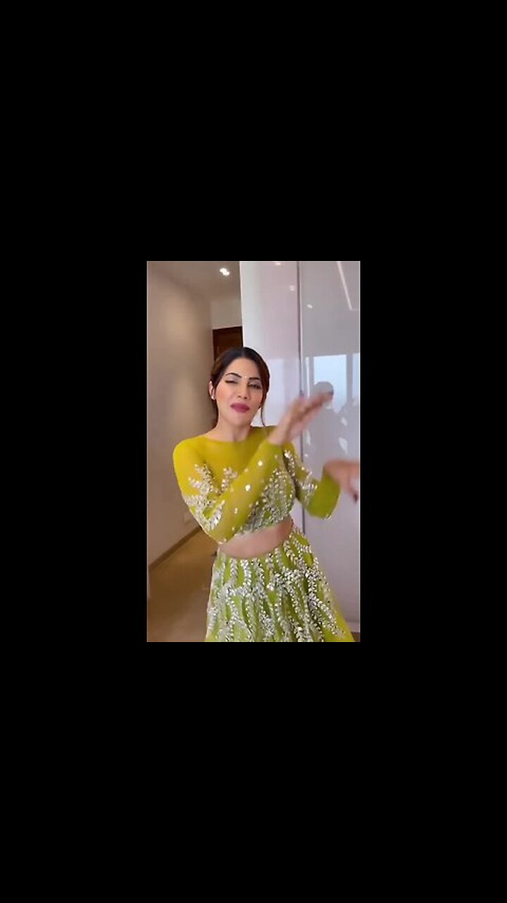 #NikkiTamboli ka Jalwa 😍