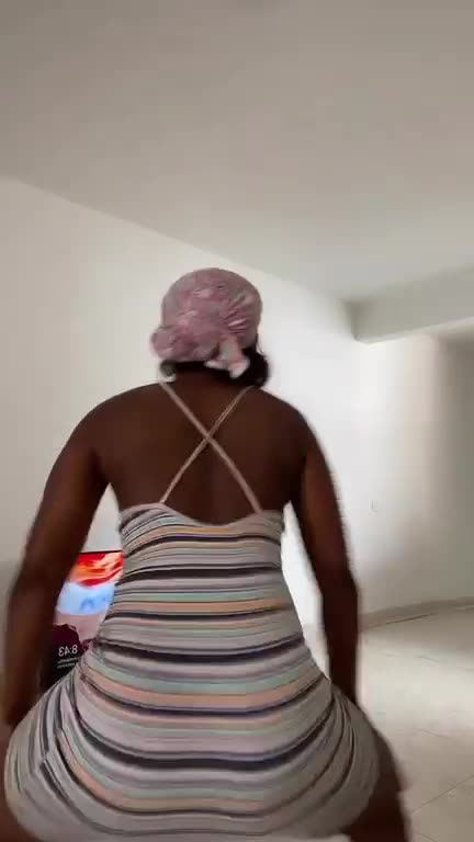 Oh shit ..she good.π