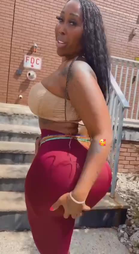 Big Azz.
