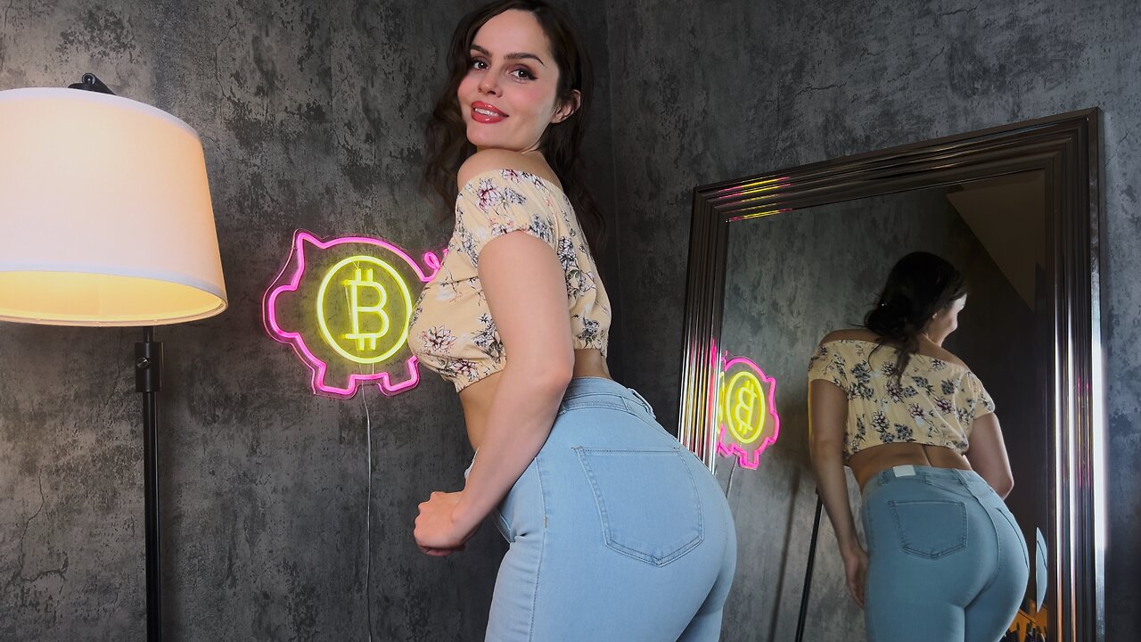 RAIDED MY COUSINS CLOSET (TRY ON HAUL)