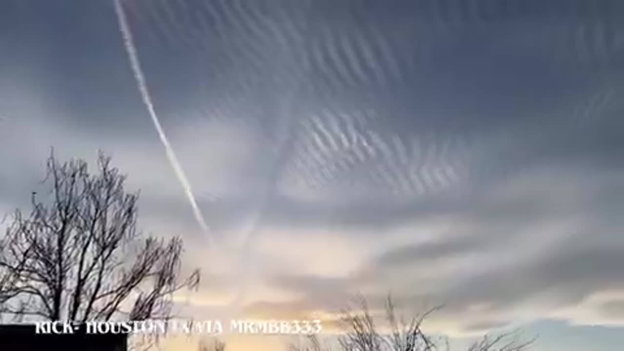 Le ciel au-dessus de Houston sest transformé en centaines de vagues