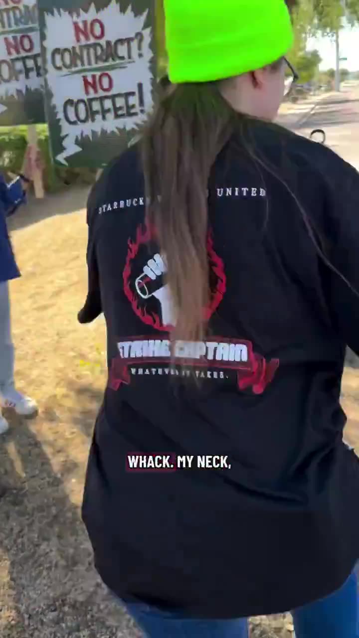 🤡 Phoenix Starbucks baristas—nothing screams professional protest like twerking