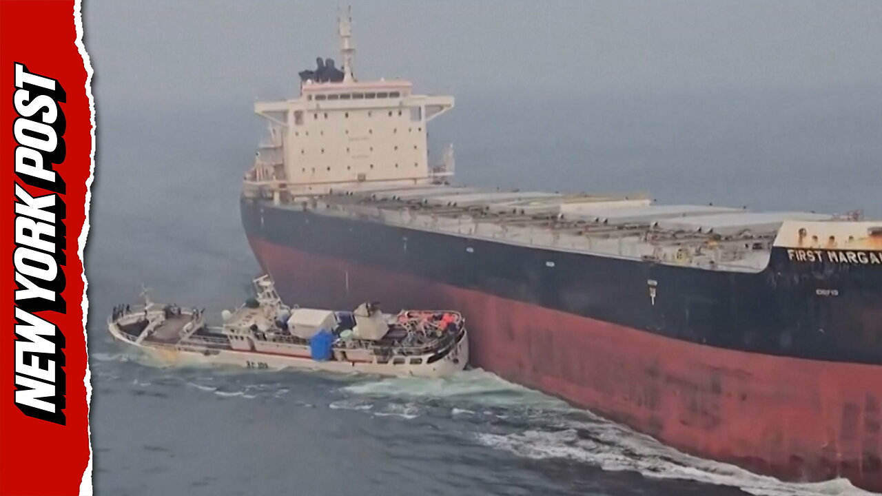 New terrifying footage captures massive cargo ship tipping fishing boat off Singapore thumbnail