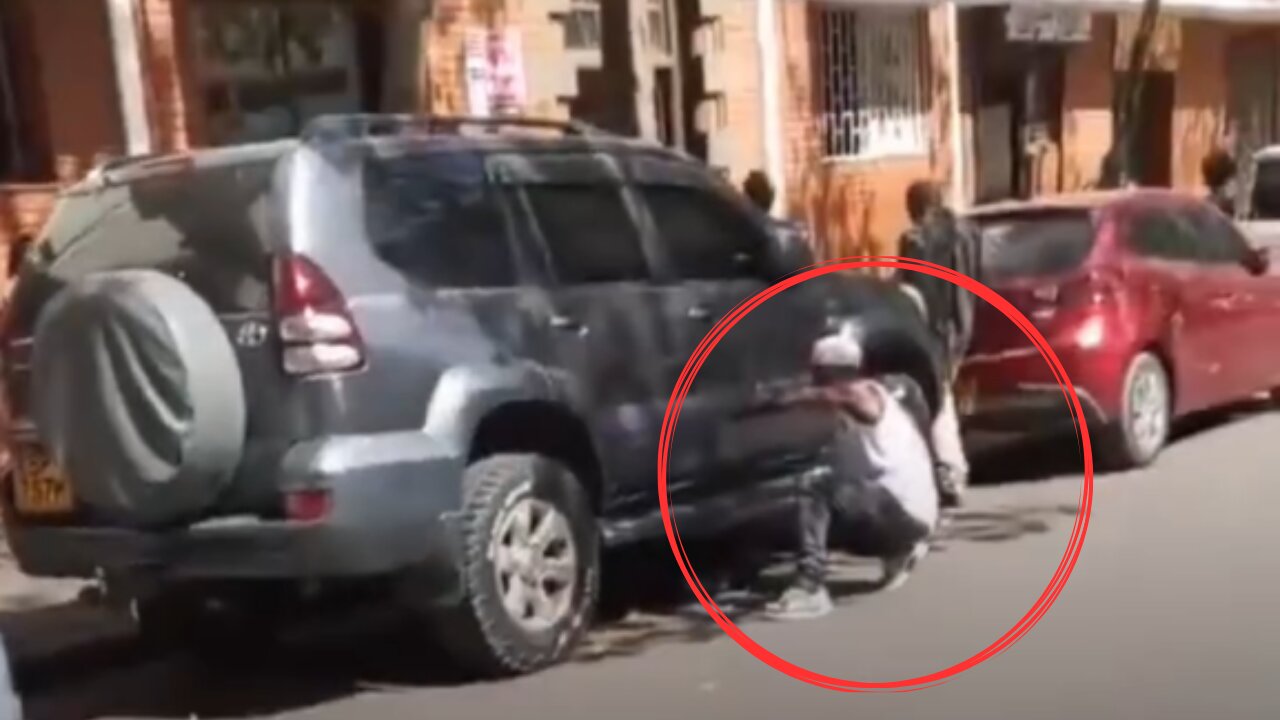 Thieves Steal Car Parts in Seconds 😱 (Caught on CCTV)
