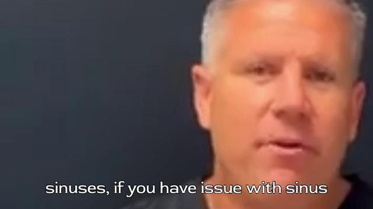 MUST WATCH!!!! A Doctor Explains 10 Signs of Parasites
