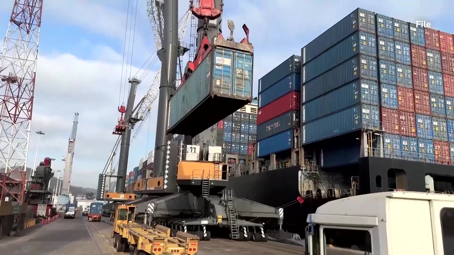 Trump imposing new 25% tariff on large trucks starting Nov. 1