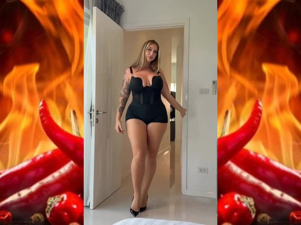 π·οΈ She Got That Sexy Long Legs π₯π―