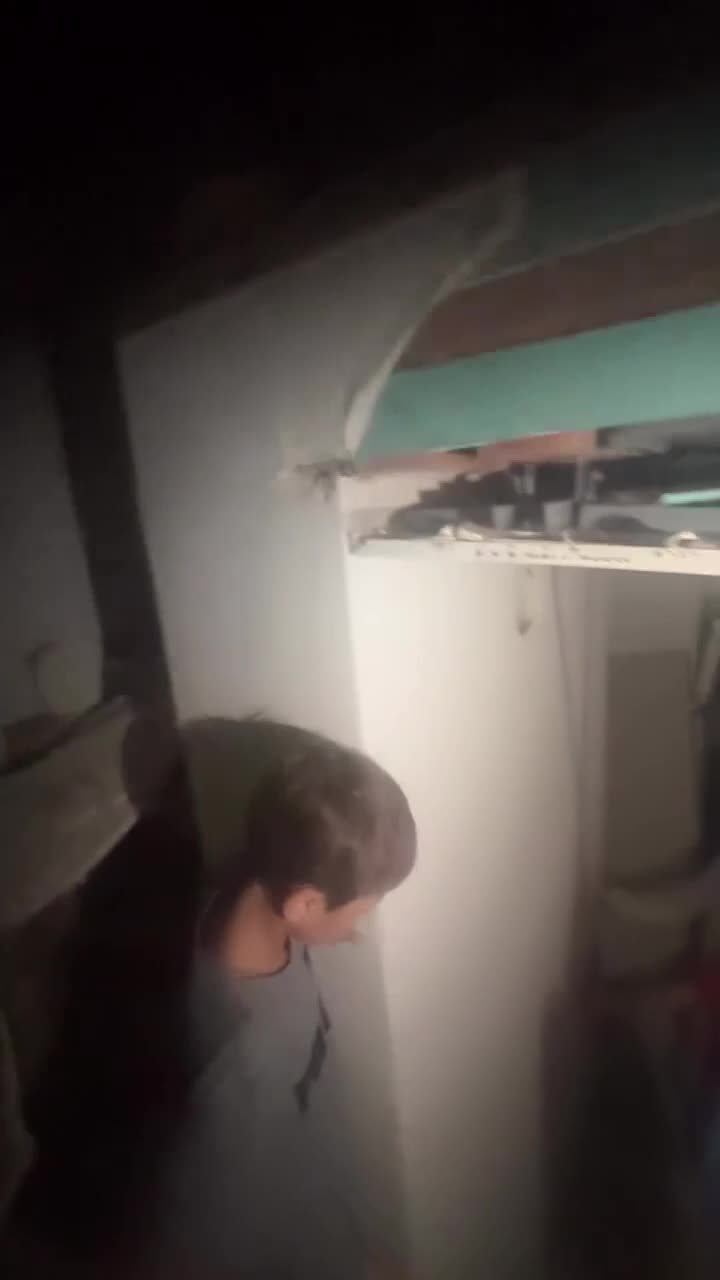 π Family miraculously survives after Russian strike on residential complex in Borshchahivka.